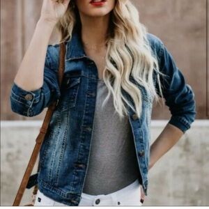 EN CREME Denim jacket. Small. NWT.